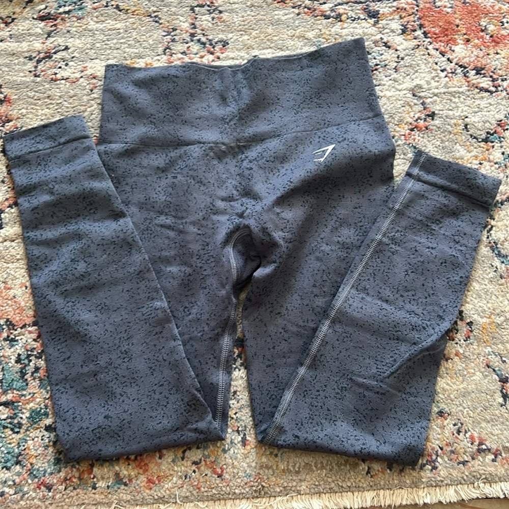 Small Gymshark leggings